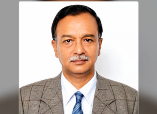 নীরবে চলে গেলেন জাতীয় ওষুধনীতি ২০১৬ প্রণয়ন-সংক্রান্ত উপকমিটির আহ্বায়ক, বাংলাদেশের ফার্মেসি শিক্ষার অন্যতম পথিকৃৎ অধ্যাপক আ ব ম ফারুক
